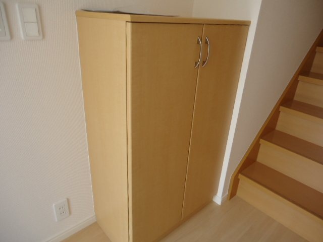 玄関　下足箱(イメージ)