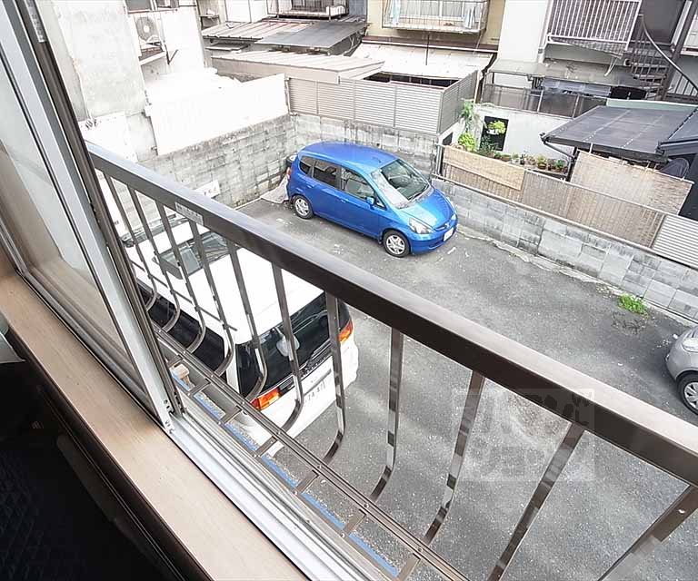 バルコニー　物干し場