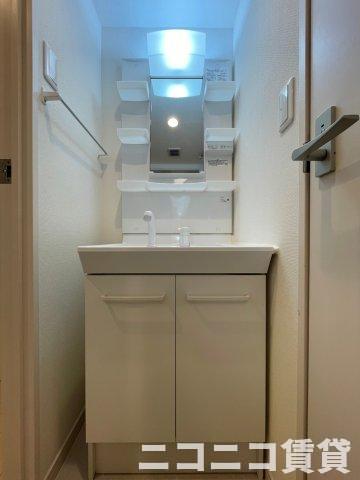 洗面設備　別号室イメージの為、現状を優先致します。