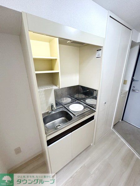 キッチン　同物件別部屋写真