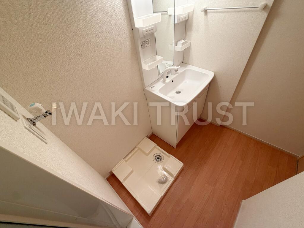洗面設備　※同型タイプの参考写真