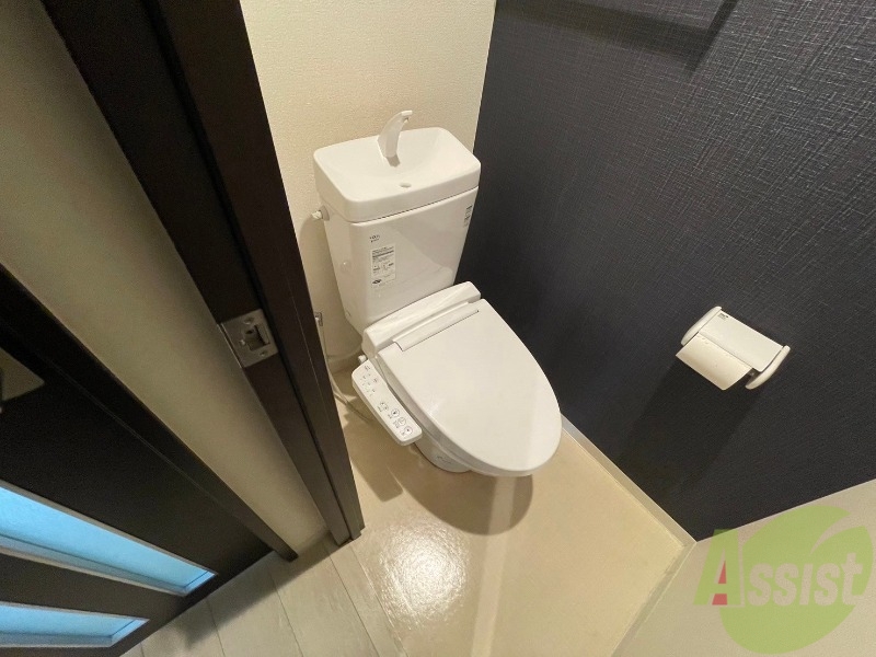トイレ　こちらはトイレです。清潔感があり、安心して使用できます。