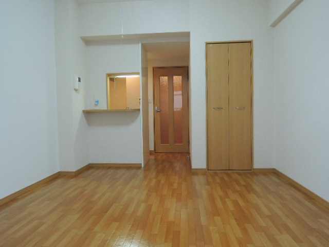 居室・リビング　幅広めの使いやすいお部屋