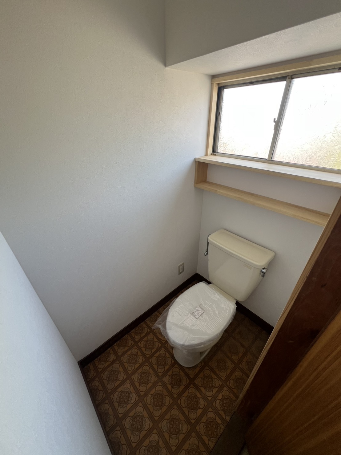 児島田の口6丁目貸家 2号のトイレ写真