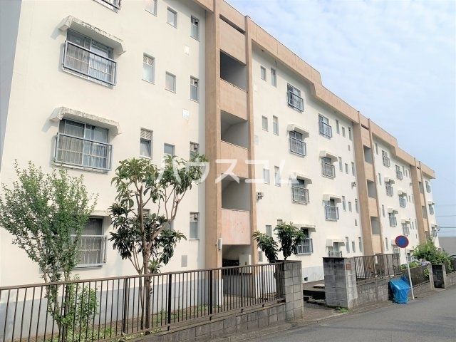 名瀬マンションの外観写真