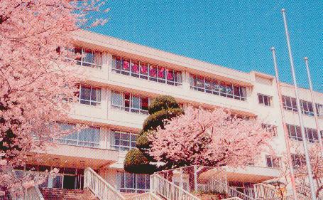 小学校　池田市立秦野小学校（小学校）まで493m