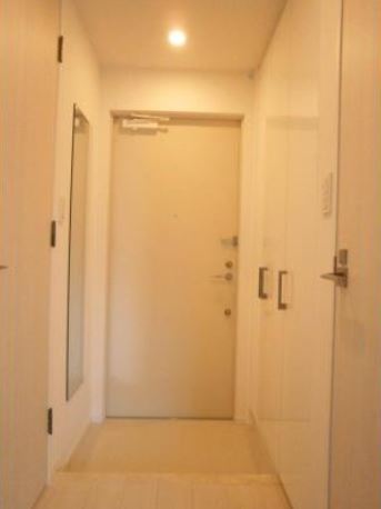 玄関　※別部屋参考画像