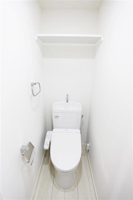 グランクオール青砥駅前のトイレ写真