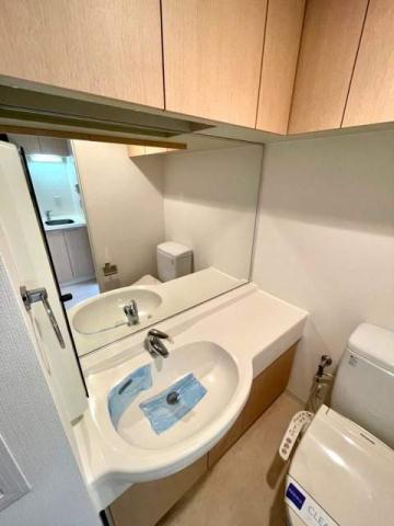 洗面設備　※別部屋の参考写真です。