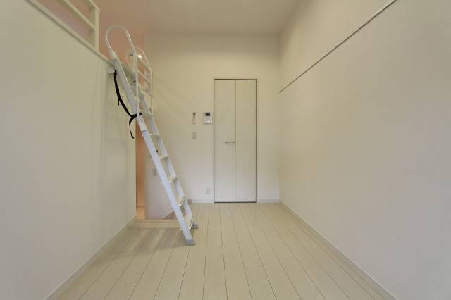居室・リビング　※１０５号室室内参照（建築中）