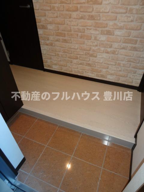 玄関　写真は別室