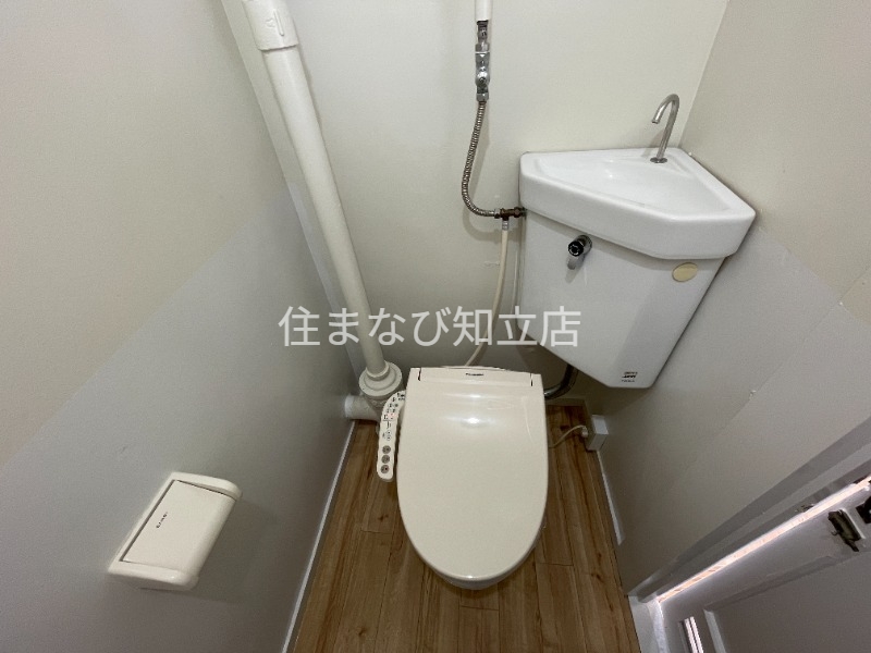 トイレ　別室同型写真