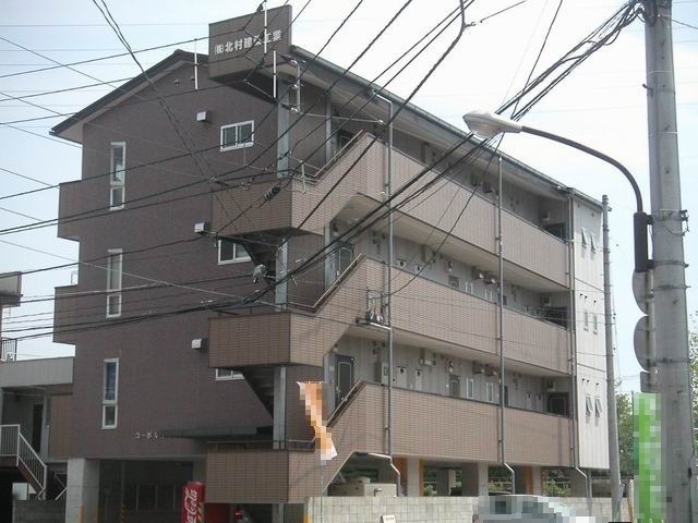 コーポいずみの建物外観