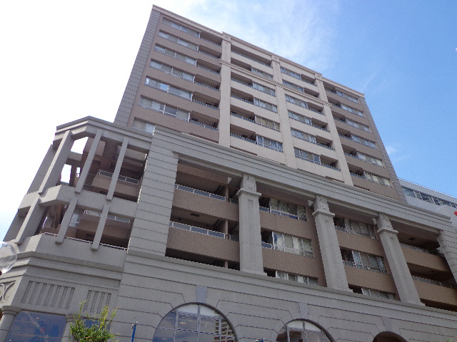 ルネ神戸旧居留地　１０９番館の建物外観