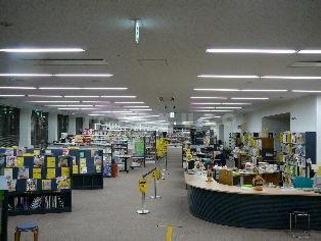 【シャンティー今谷の図書館】