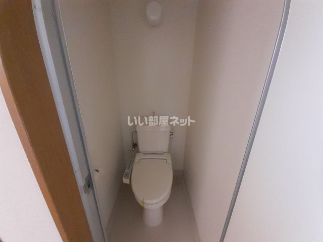 【メゾンラフィーネのトイレ】