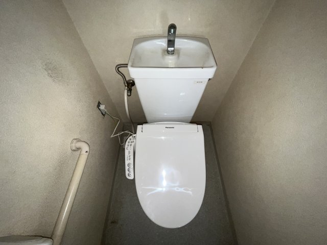 【VIVACE長田のトイレ】