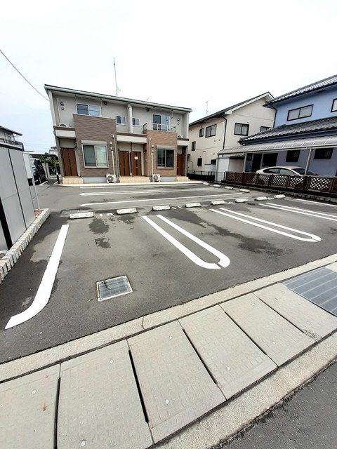 【福山市駅家町大字万能倉のアパートの駐車場】