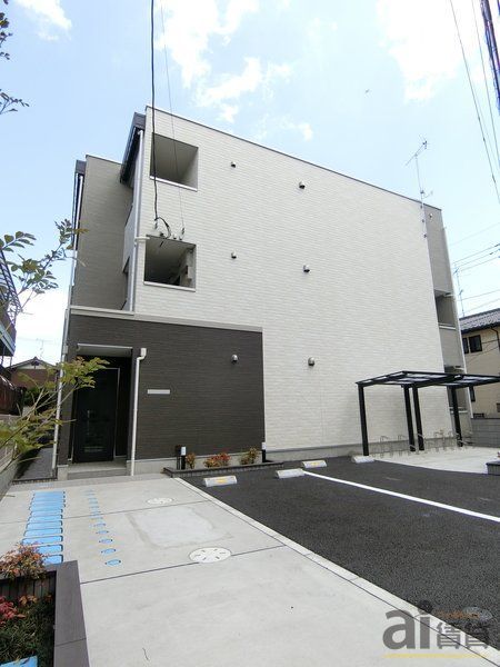 新座市栗原のアパートの建物外観