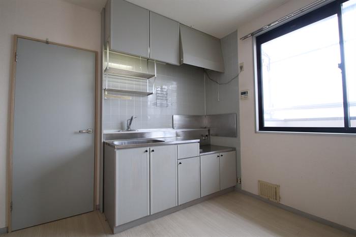 キッチン　収納多数！