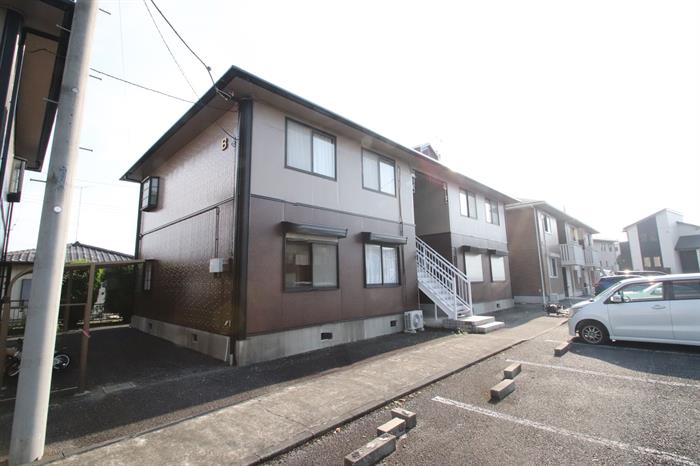 建物外観　落ち着いた色合いです