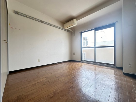 居室・リビング　※別部屋の写真です