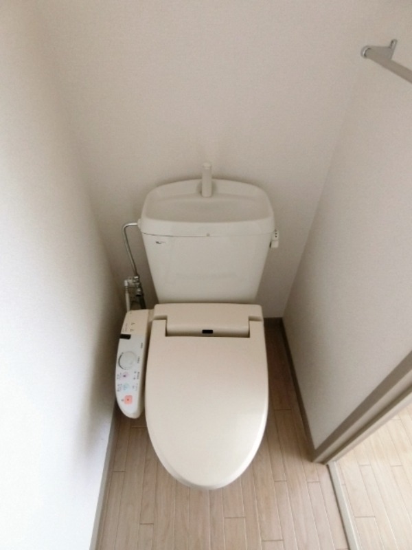 トイレ　図面と現状に相違がある場合には現状を優先