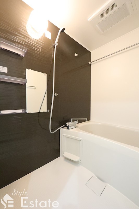 バス・シャワールーム　バスルーム