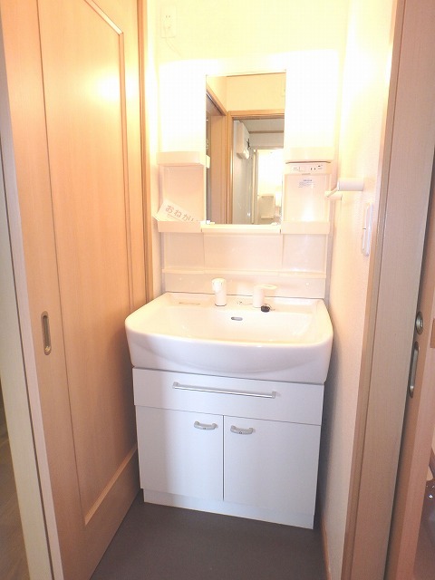 洗面設備　人気の独立洗面台