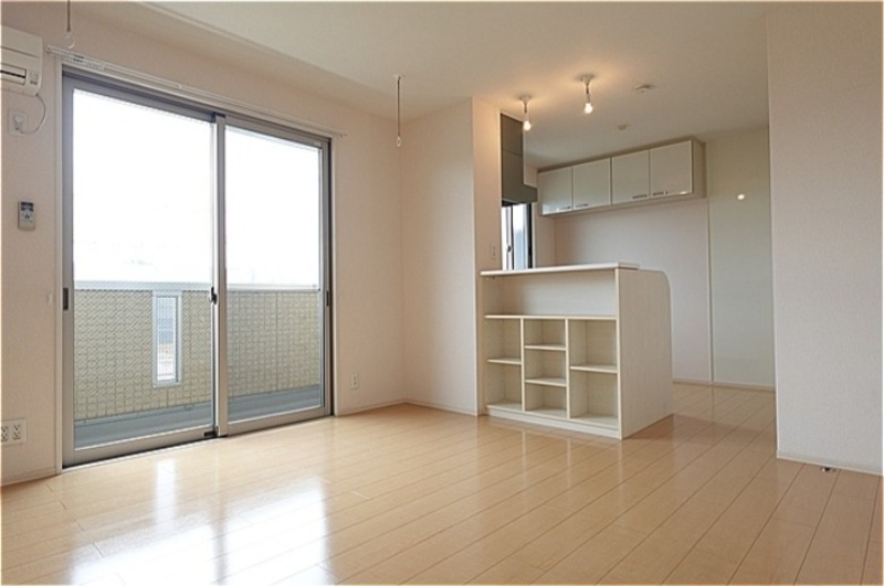 居室・リビング　図面と現状に相違がある場合には現状を優先