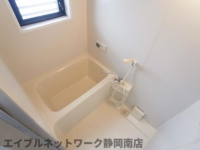 バス・シャワールーム　日々の疲れを癒すお風呂付です