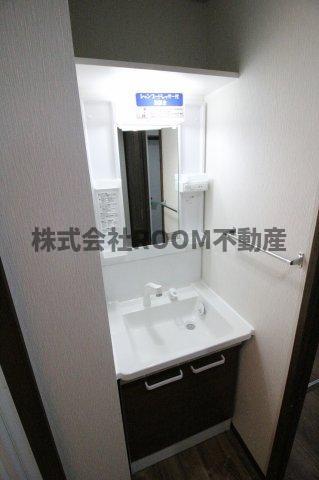 洗面設備　朝の身支度には欠かせない独立洗面化粧台