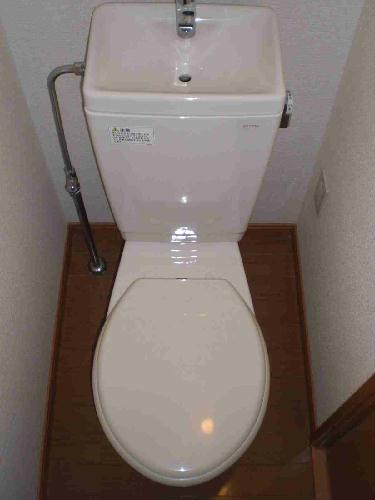 トイレ　フローリング仕様のトイレです。