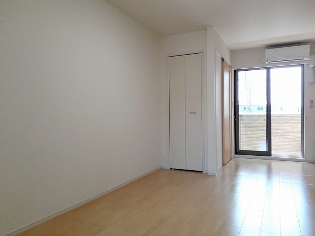 プレジール1_内装_0