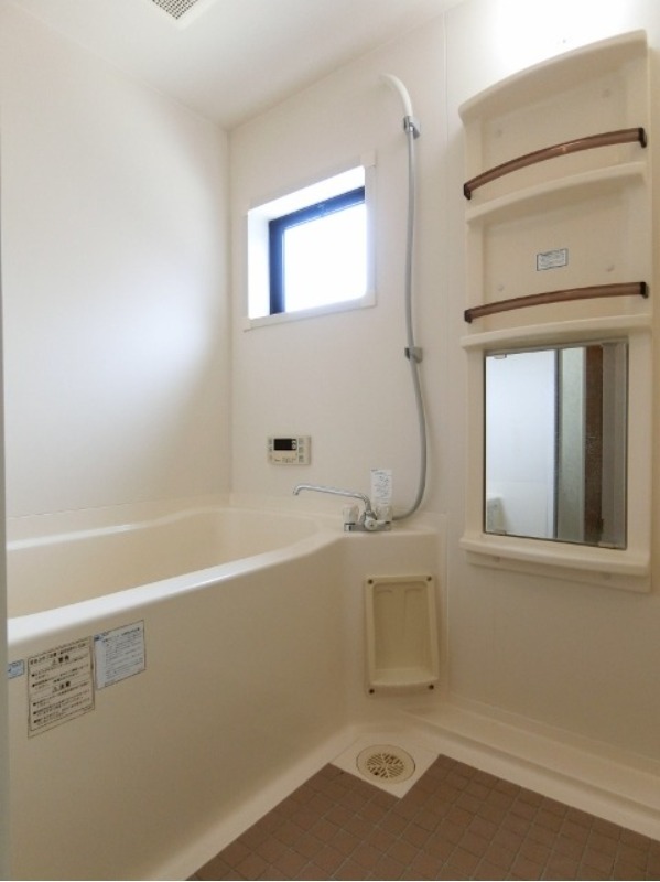 バス・シャワールーム　図面と現状に相違がある場合には現状を優先