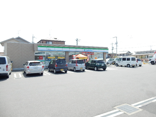 コンビニ　ファミリーマート岡山御南店（コンビニ）まで205m