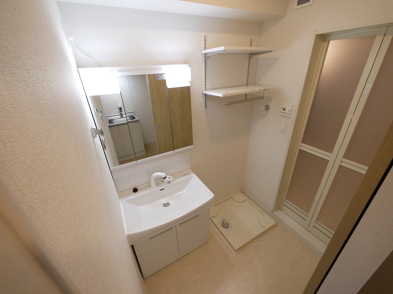 洗面設備　使いやすい洗面所です