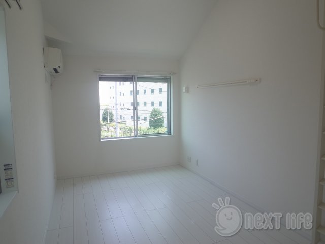 居室・リビング　アーバブルー