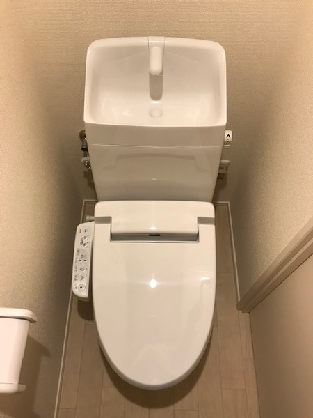トイレ　ウォシュレット！