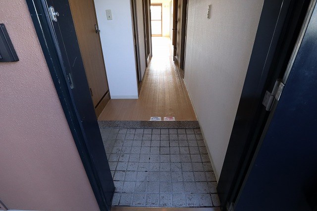 玄関　※別号室の写真使用中