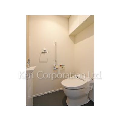 トイレ　同タイプ19階のお部屋を撮影。仕様が異なることがあります。