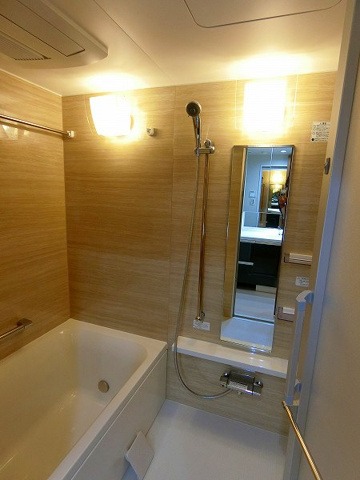 バス・シャワールーム　バスルーム