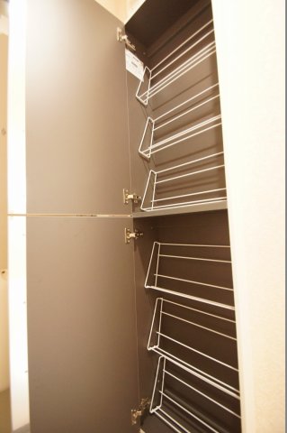 収納　シューズボックスのある玄関