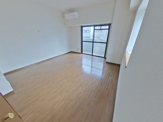 居室・リビング　※別部屋の写真です