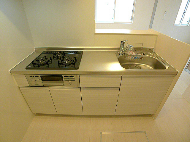 キッチン　キッチンはシステムキッチン