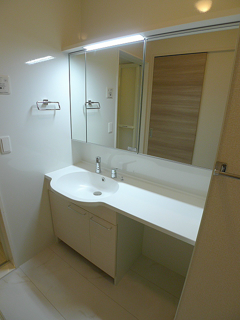 洗面設備　洗髪洗面化粧台