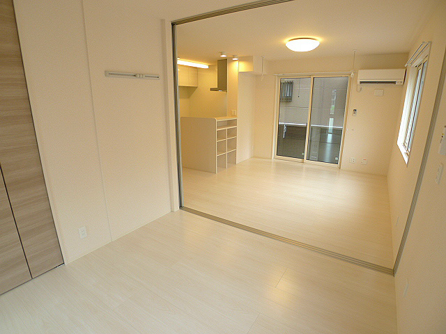 居室・リビング　洋室4.5帖、LDK11帖