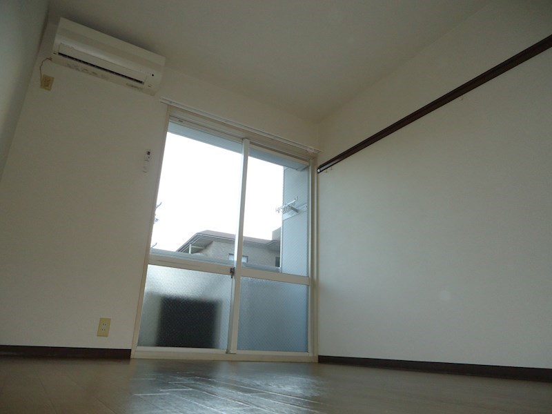 居室・リビング　日当たり良好です