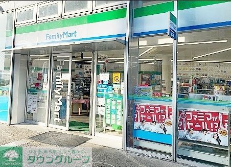 コンビニ　ファミリーマート（コンビニ）まで420m