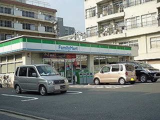 コンビニ　ファミリーマート・鵜の森二丁目店（コンビニ）まで386m